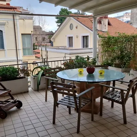 Centro E Mare - 2 Camere, Terrazza E Jacuzzi *