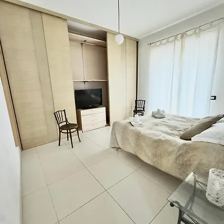 Centro E Mare - 2 Camere, Terrazza E Jacuzzi Apartment