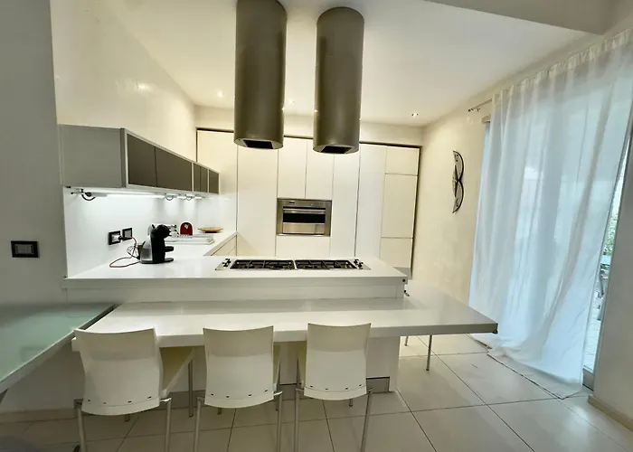 Centro E Mare - 2 Camere, Terrazza E Jacuzzi Lejlighed *