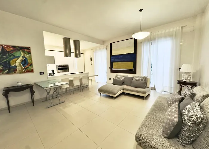 Centro E Mare - 2 Camere, Terrazza E Jacuzzi Appartamento Pescara